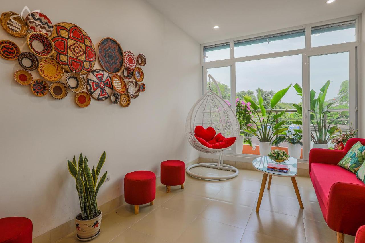 The Lakeview - West Lake Lotus Apartments Hanoï Extérieur photo